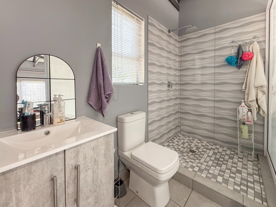 7 Bedroom Property for Sale in Melodie North West